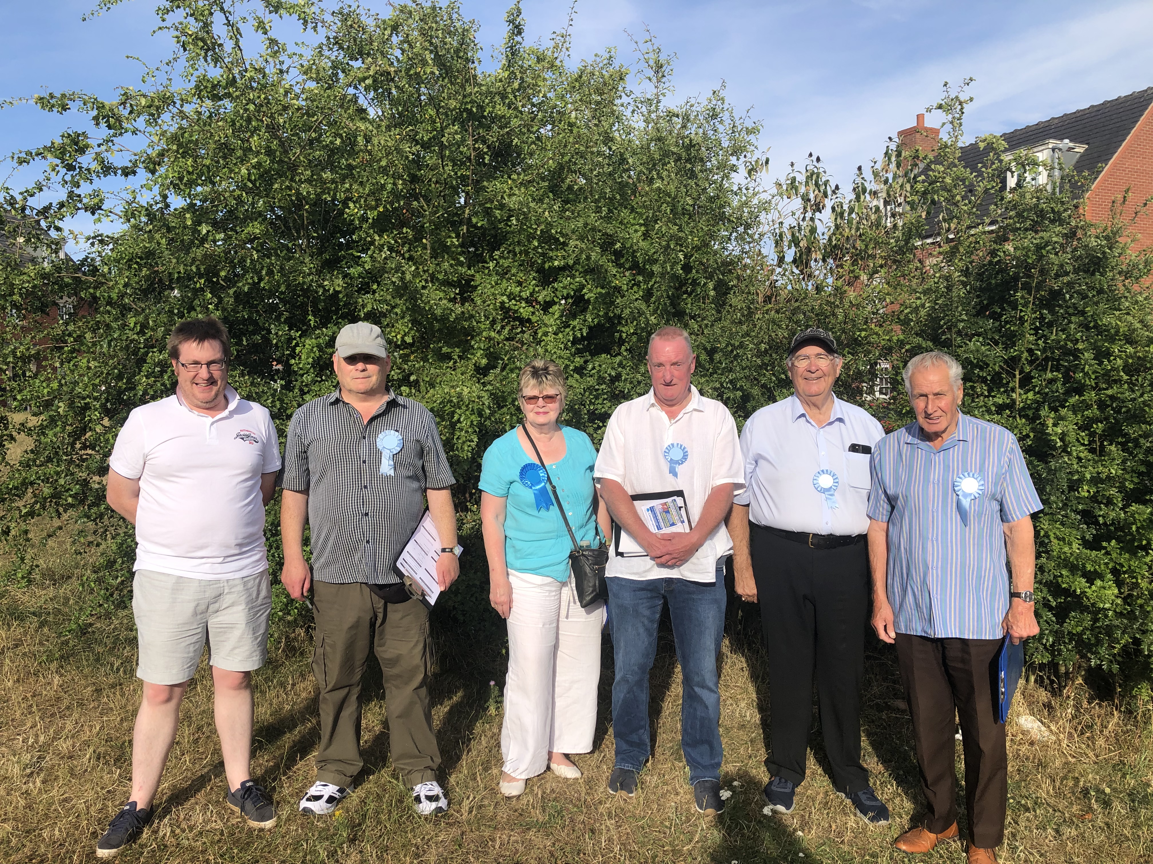 local conservatives canvassing in kettering constituency
